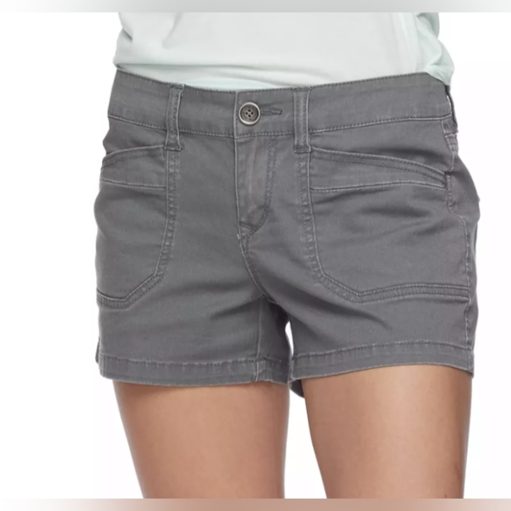 UNIONBAY Gray Jean Shorts Relaxed Fit Mid-Thigh, Size 17
